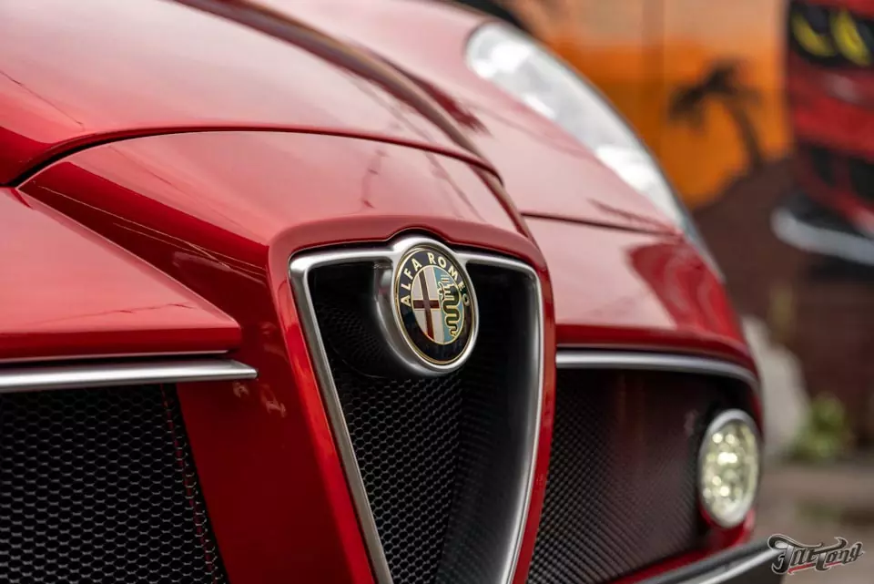 Alfa Romeo 8C Competizione. Реставрация салонных кнопок из резины с сохранением гравировки!